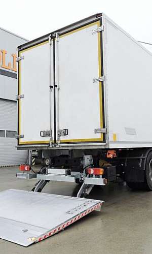 Plataforma para caminhão baú Plataforma para caminhão baú