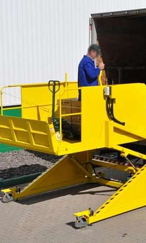 Plataformas niveladoras de doca eletro hidráulicas Plataformas niveladoras de doca eletro hidráulicas