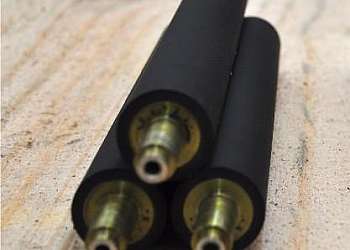 Usinagem de cilindros de metal Usinagem de cilindros de metal