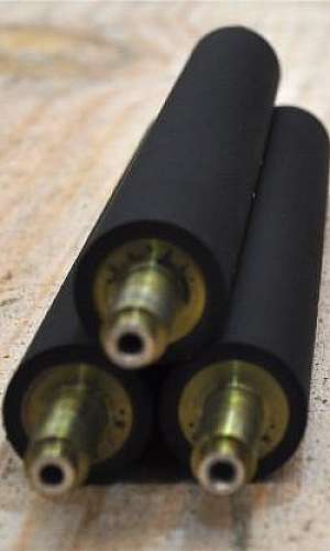 Usinagem de cilindros de metal Usinagem de cilindros de metal